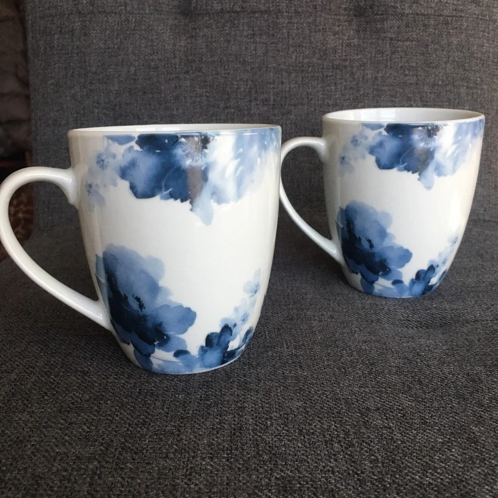 Set of 2 Midnight Roses Porcelain Coffee Mugs Blue White 12 oz